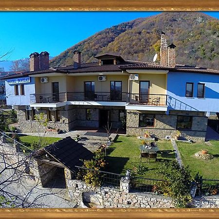 Voreas Hotel Loutraki  Exterior photo