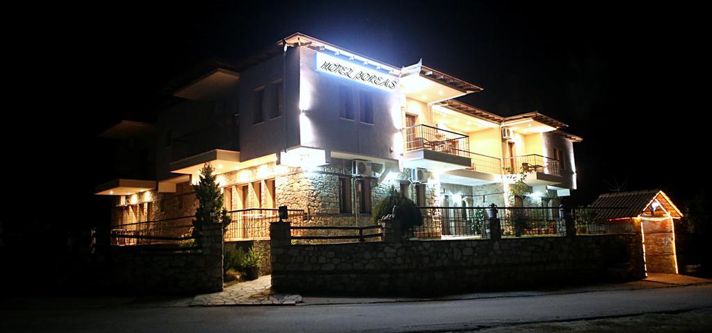 Voreas Hotel Loutraki  Exterior photo