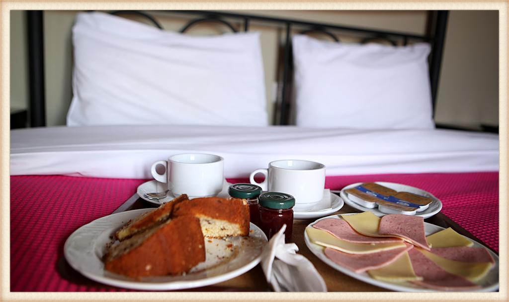 Voreas Hotel Loutraki  Room photo